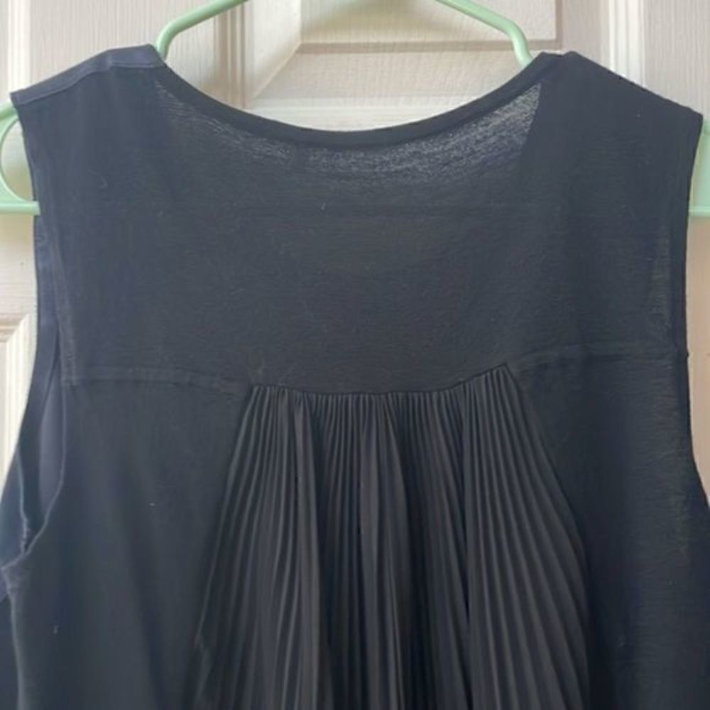 Elie Tahari tank top​ - Picture 6 of 8